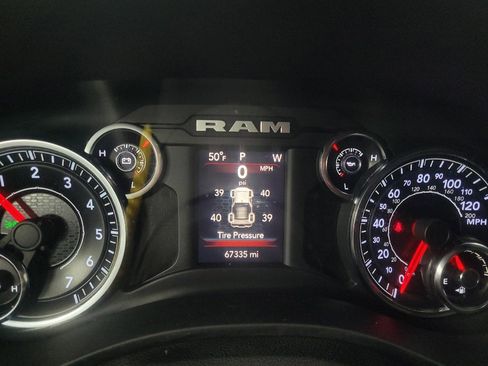 Used 2019 RAM 1500 Big Horn AWD/4WD image 23