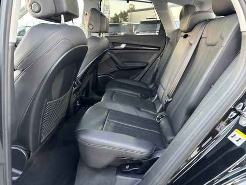 Used 2019 Audi Q5 2.0T Premium Plus w/ Premium Plus Package AWD/4WD image 25