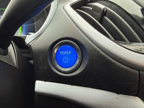Used 2017 Chevrolet Volt LT w/ Comfort Package FWD image 24