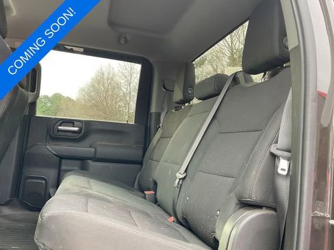 Used 2020 Chevrolet Silverado 2500 Custom w/ Custom Value Package image 4