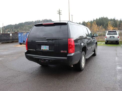 Used 2013 GMC Yukon XL SLT image 5