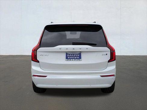 New 2026 Volvo XC90 B5 Plus w/ Protection Package AWD/4WD image 5