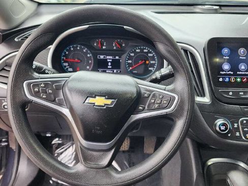 Used 2022 Chevrolet Malibu LT FWD image 14
