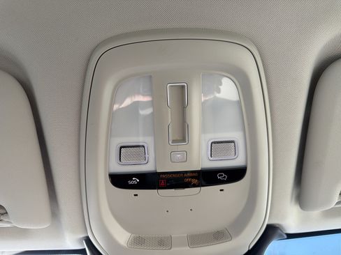 Certified 2023 Volvo XC60 B5 Plus image 29