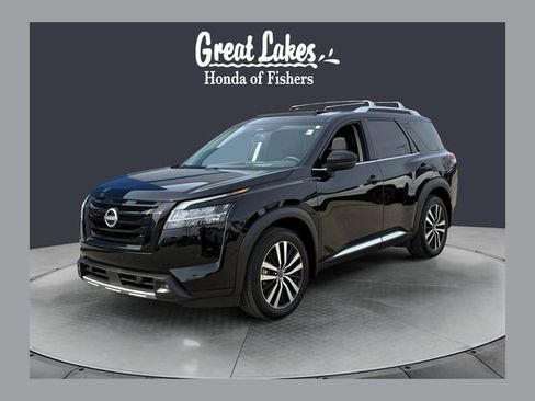 Used 2023 Nissan Pathfinder Platinum image 1