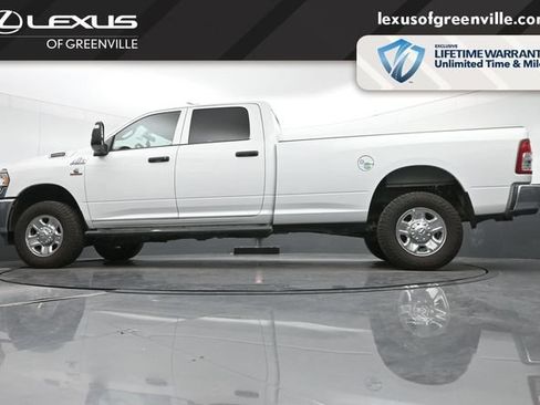 Used 2023 RAM 2500 Tradesman w/ Chrome Appearance Group AWD/4WD image 15