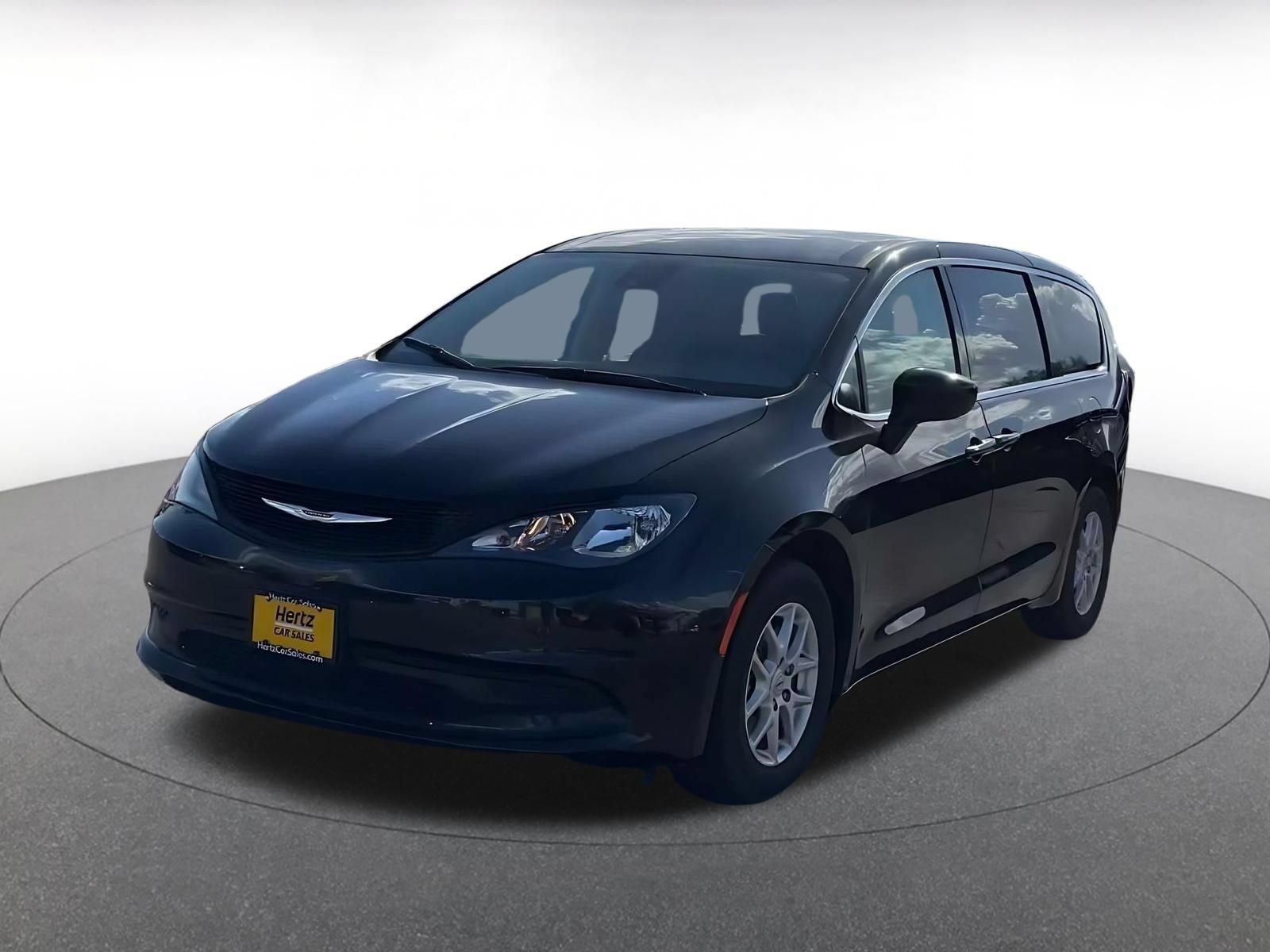 Used 2024 Chrysler Voyager LX FWD image 6