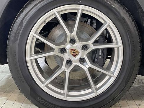 Used 2021 Porsche Macan image 15