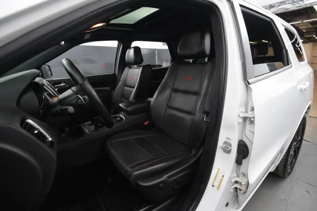 Used 2018 Dodge Durango R/T w/ Blacktop Package AWD/4WD image 34