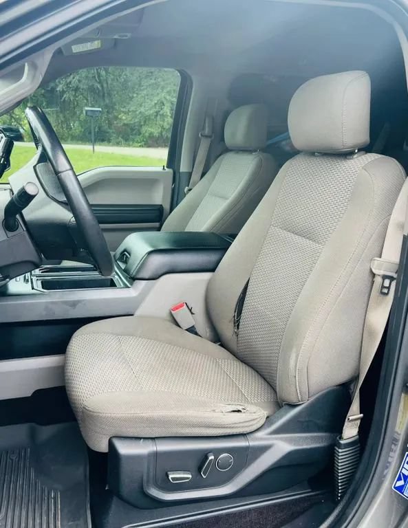 Used 2017 Ford F150 XLT w/ Equipment Group 302A Luxury AWD/4WD image 10