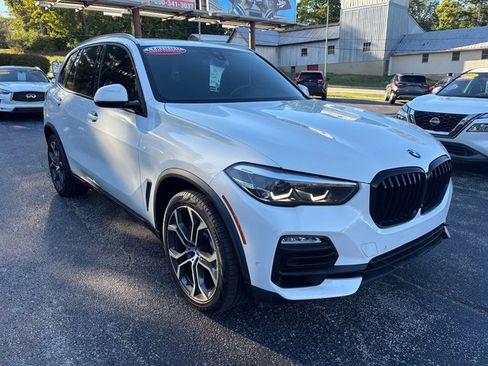 Used 2021 BMW X5 xDrive40i w/ Convenience Package image 4
