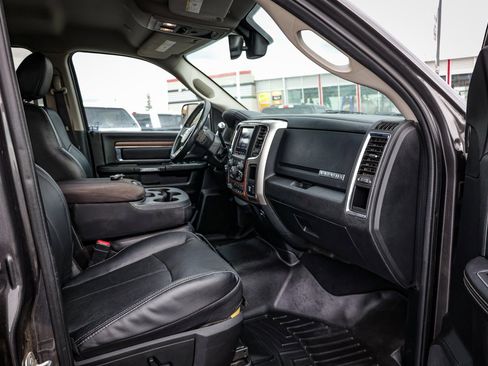 Used 2018 RAM 3500 Laramie w/ Protection Group AWD/4WD image 29