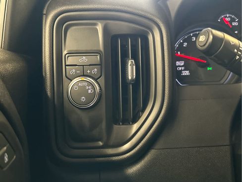 Used 2023 GMC Sierra 1500 Pro w/ Convenience Package image 35