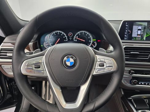 Used 2016 BMW 740i RWD image 18