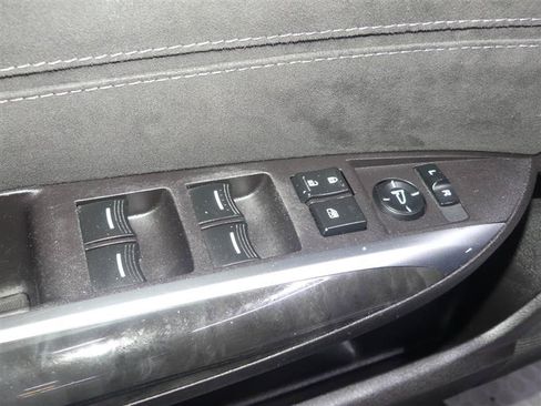 Used 2018 Acura TLX V6 w/ Technology Package FWD image 17