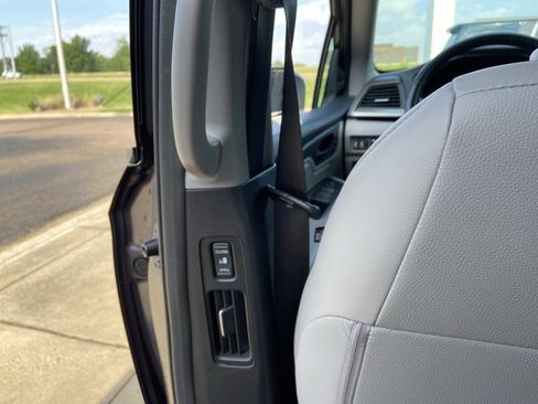 Used 2022 Honda Odyssey EX-L image 53