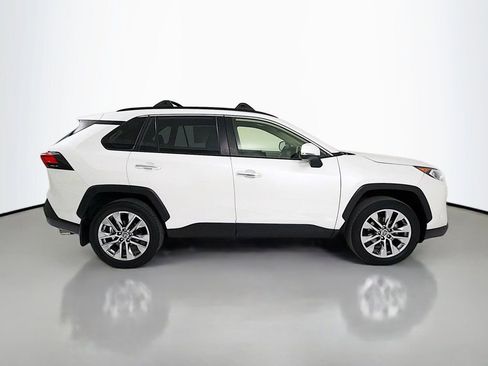 Used 2020 Toyota RAV4 Limited image 8