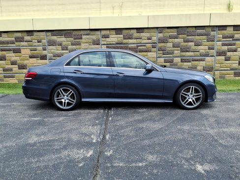Used 2014 Mercedes-Benz E 350 4MATIC Sedan image 11
