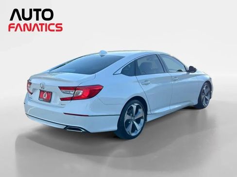 Used 2019 Honda Accord Touring image 5