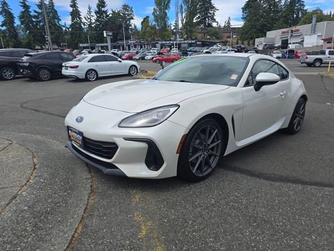 Used 2022 Subaru BRZ Limited RWD image 3