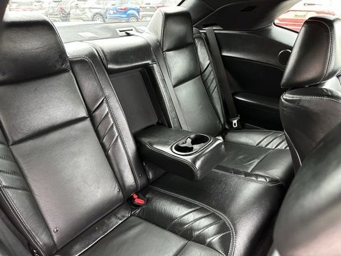 Used 2016 Dodge Challenger SRT Hellcat image 15