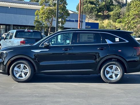 New 2026 Kia Sorento LX FWD image 7