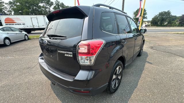 Used 2017 Subaru Forester 2.5i Limited AWD/4WD image 5