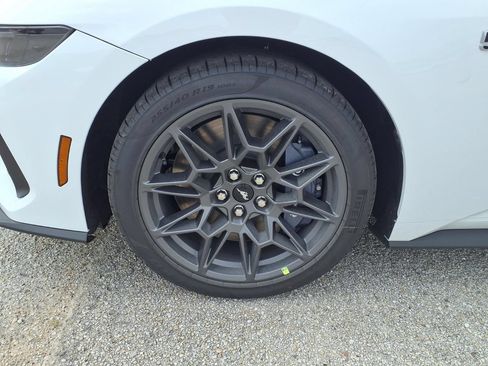 New 2026 Ford Mustang GT Premium w/ GT Performance Package RWD image 23