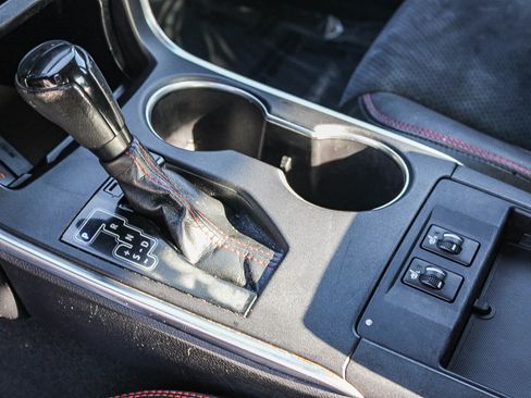 Used 2017 Toyota Camry XSE image 20