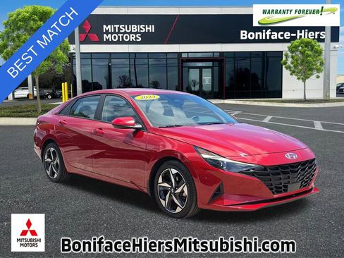 Used 2023 Hyundai Elantra SEL w/ Convenience Package FWD image 1