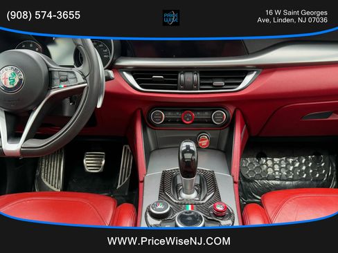 Used 2018 Alfa Romeo Stelvio Ti Sport image 15