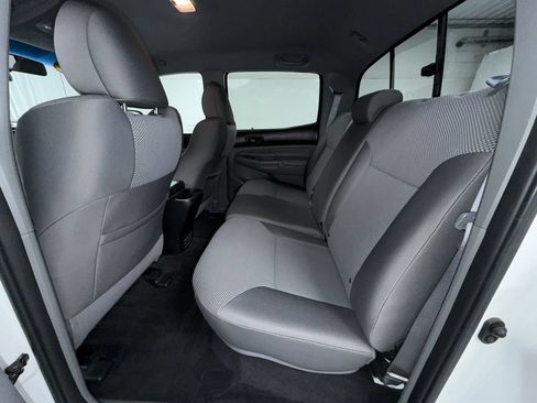 Used 2015 Toyota Tacoma 4x4 Double Cab w/ TRD Off-Road Package image 13