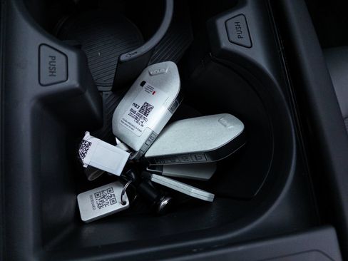 Certified 2024 Kia EV9 Land AWD/4WD image 31