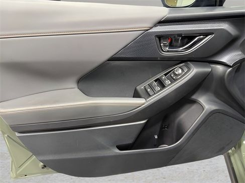 Certified 2025 Subaru Crosstrek 2.5i Limited w/ Popular Package #4A image 9