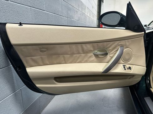 Used 2008 BMW Z4 3.0i image 13