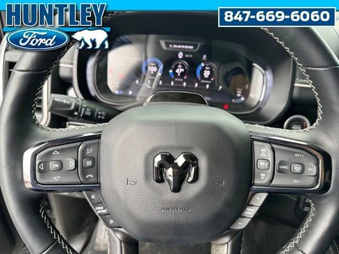Used 2025 RAM 1500 Limited AWD/4WD image 26