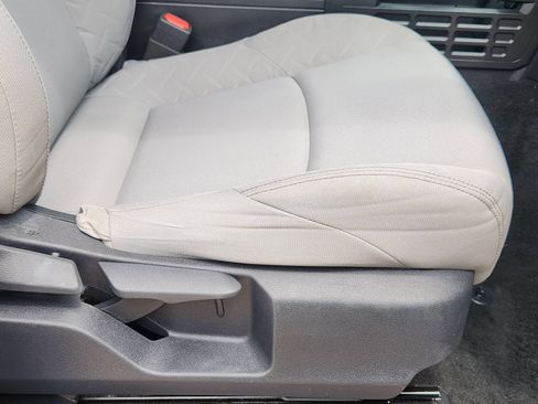 Used 2024 Toyota Tacoma SR5 AWD/4WD image 28