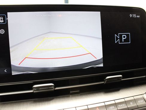 Used 2025 Hyundai Kona SEL FWD image 3