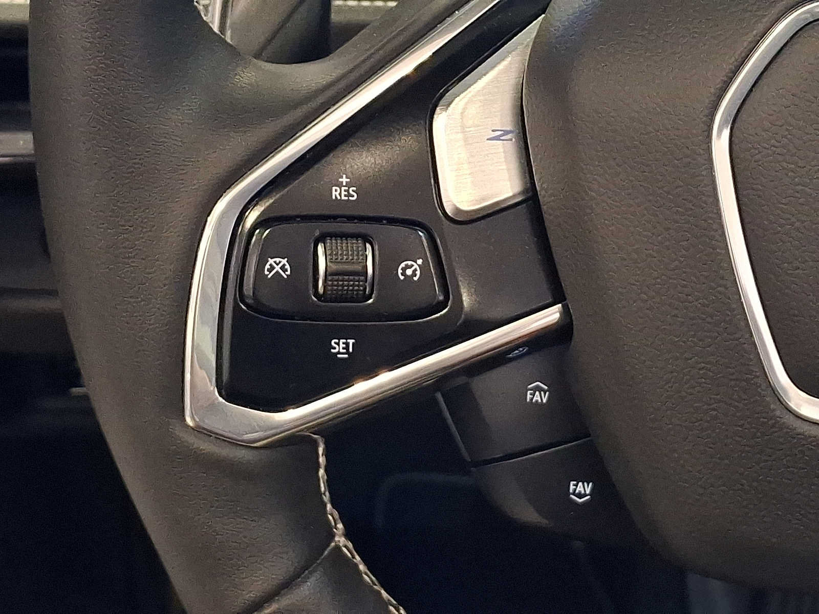 Used 2023 Chevrolet Corvette Stingray Preferred Conv w/ Stealth Interior Trim Package RWD image 19