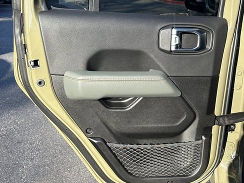 New 2026 Jeep Gladiator Mojave image 19