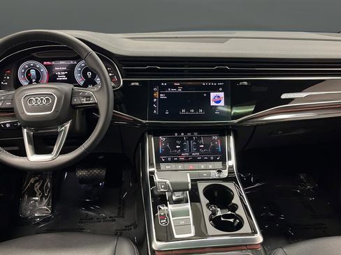 Used 2025 Audi Q7 3.0T Premium Plus w/ Premium Plus Package AWD/4WD image 11