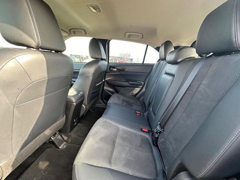 Used 2023 Mitsubishi Eclipse Cross SE image 9