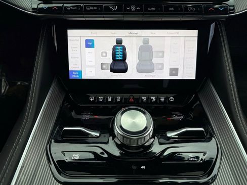 Used 2023 Jeep Grand Wagoneer Series II image 23