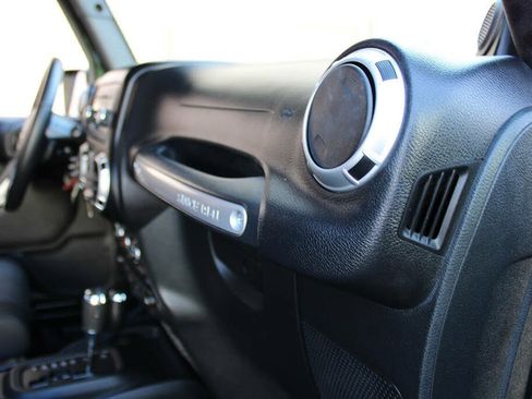 Used 2011 Jeep Wrangler Sahara w/ Connectivity Group AWD/4WD image 58