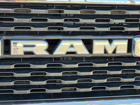 Used 2024 RAM 2500 Big Horn AWD/4WD image 37
