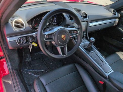 Used 2021 Porsche 718 Cayman RWD image 13