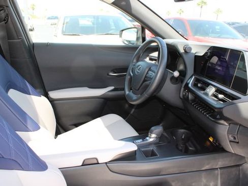 Certified 2025 Lexus UX 300h FWD image 5