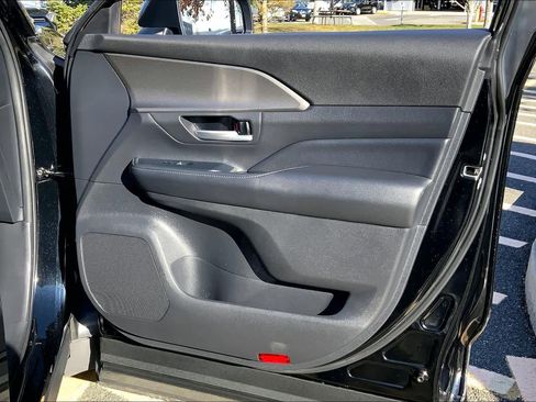 Used 2024 Toyota Grand Highlander XLE image 22