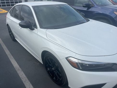 Used 2024 Honda Civic Sport image 3