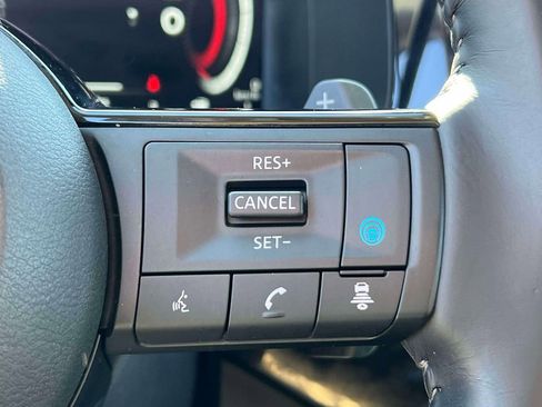 Certified 2025 Nissan Pathfinder Platinum AWD/4WD image 23